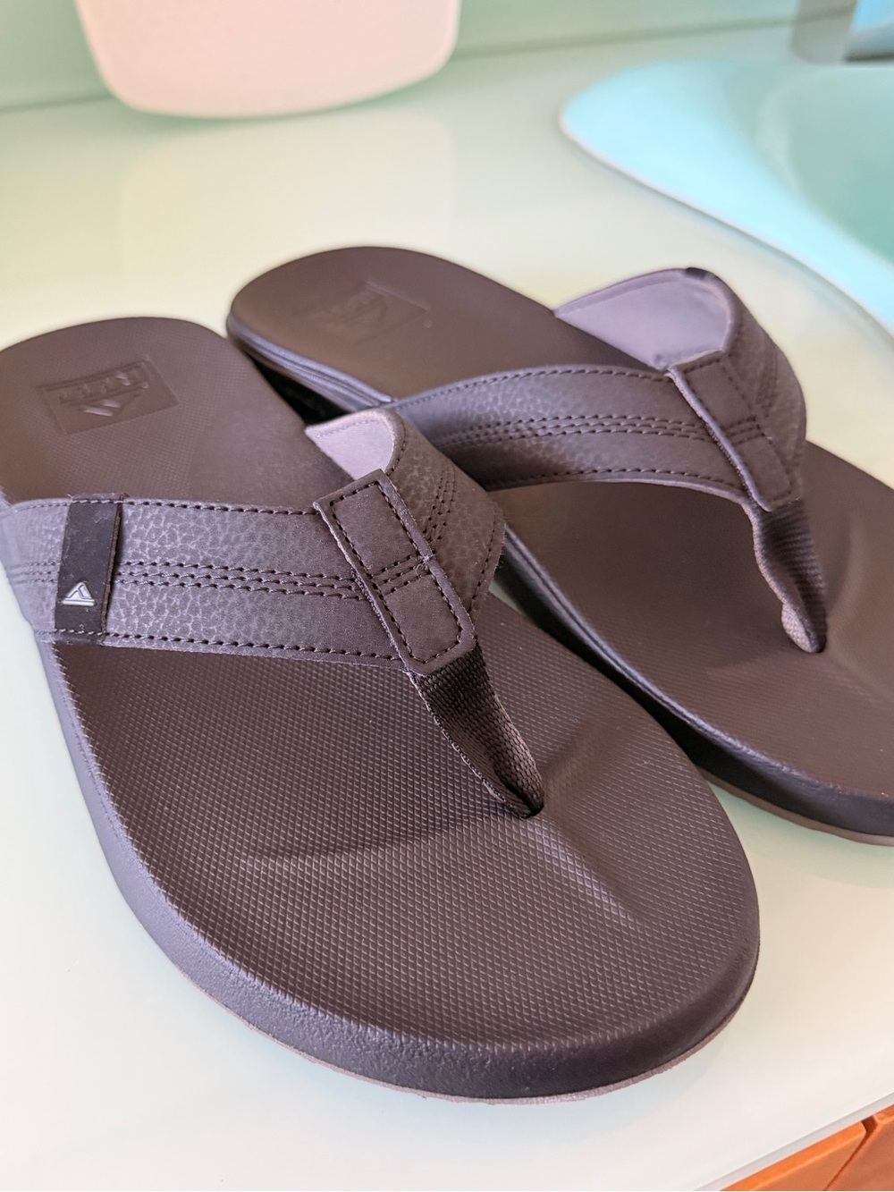 Reef Men’s 9, Black Sandals, Cushion Phantom Flip-Flop & Thong NEW - Picture 3 of 14